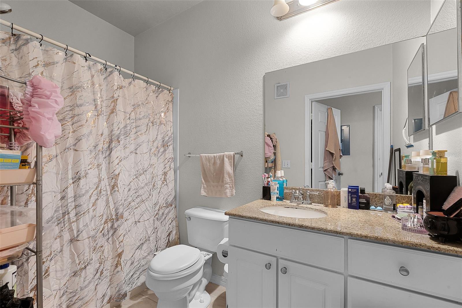 Image 14 of 17 For 304 Southern Pecan Circle 105