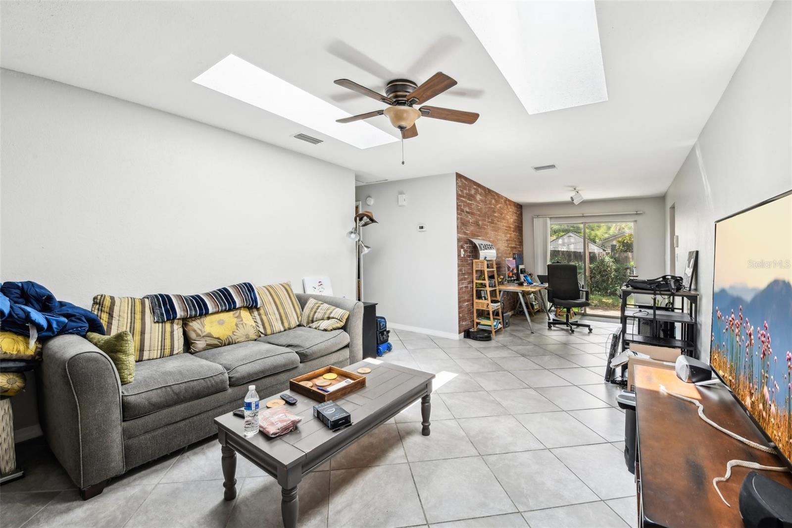 Image 15 of 27 For 1239 Ridgewood Street