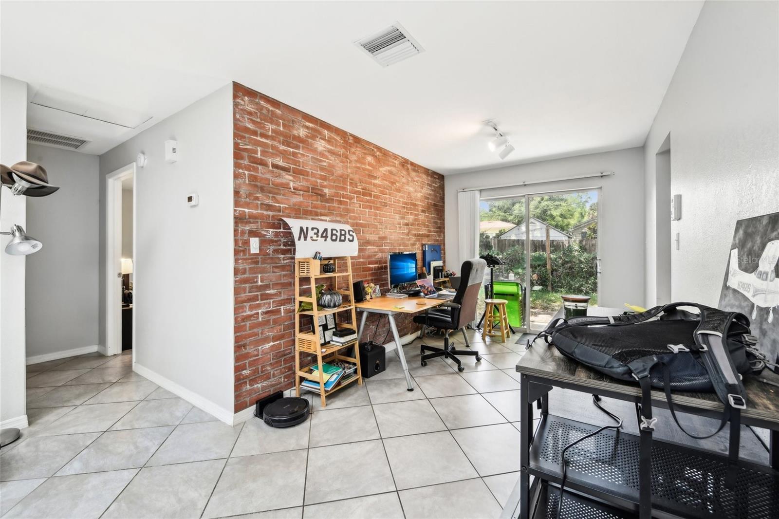 Image 18 of 27 For 1239 Ridgewood Street