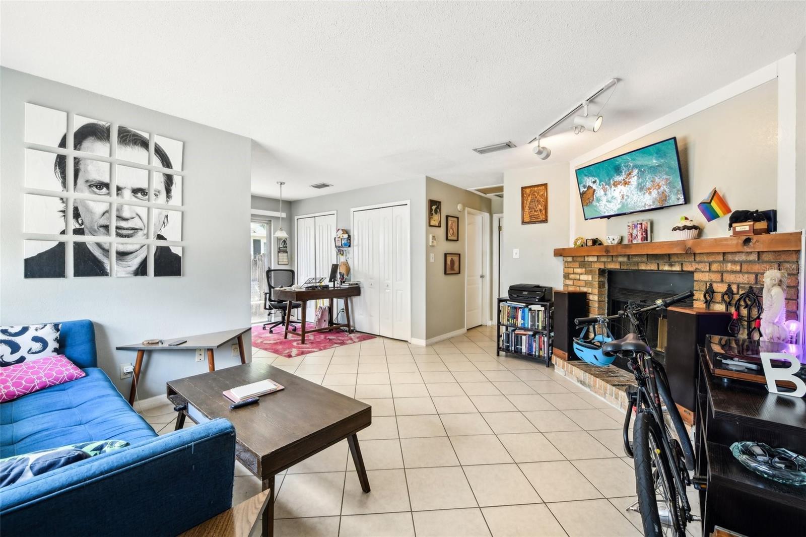 Image 5 of 27 For 1239 Ridgewood Street