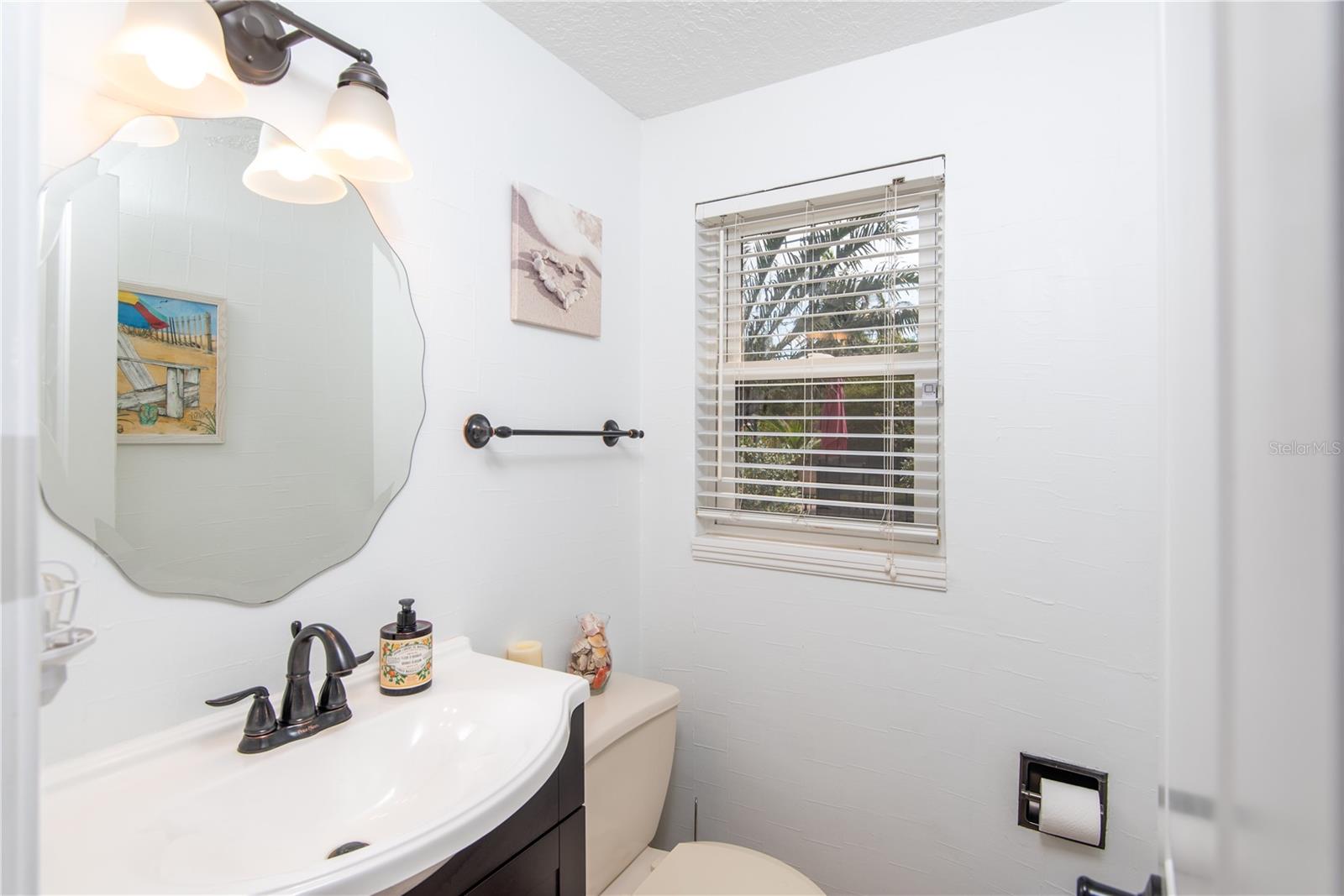 Image 16 of 24 For 117 Anona Place