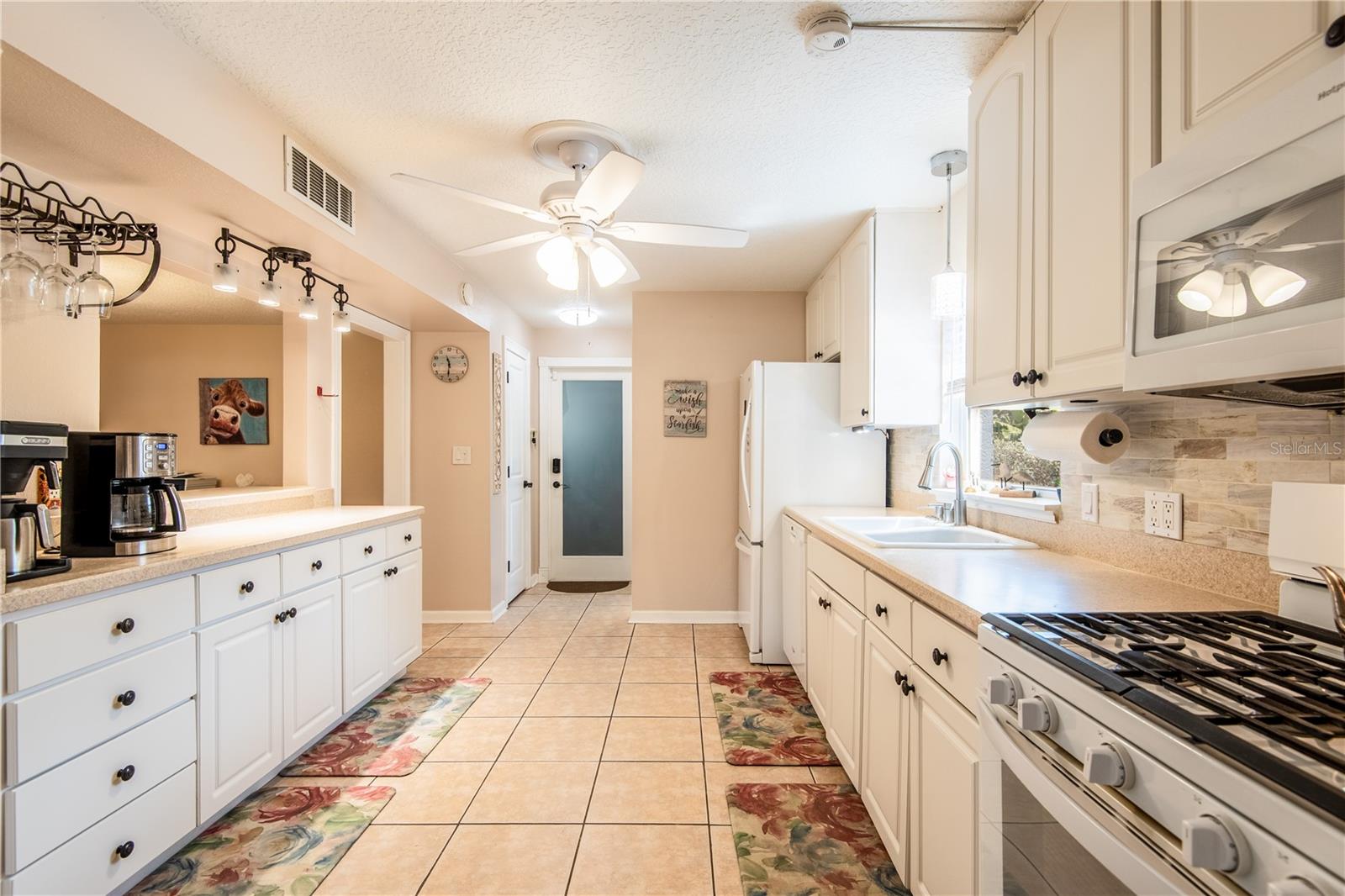 Image 4 of 24 For 117 Anona Place