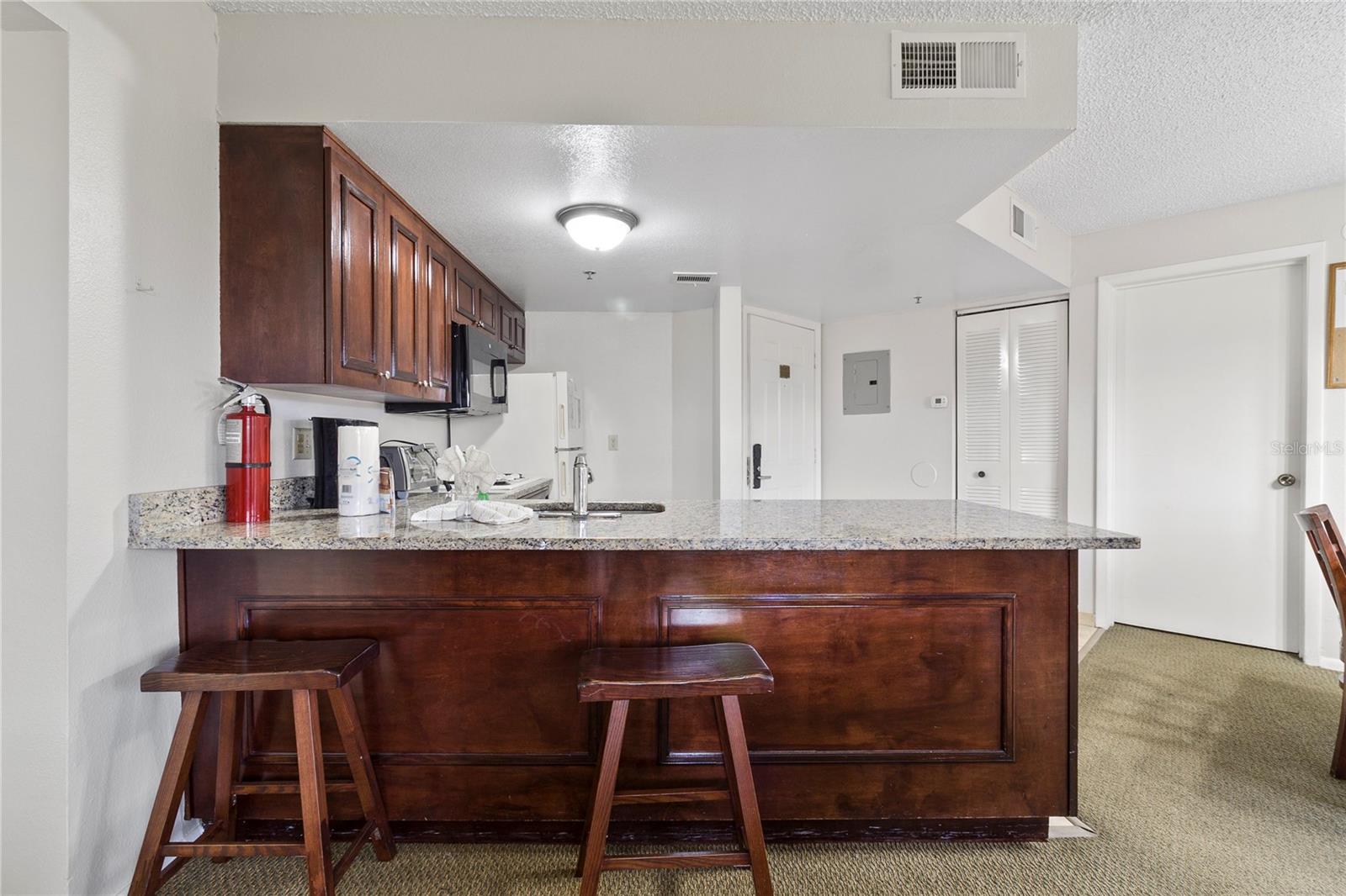 Image 5 of 18 For 6402 Parc Corniche Drive #5304