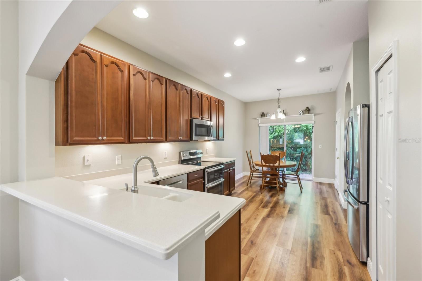 Image 6 of 26 For 10404 Park Commons Drive