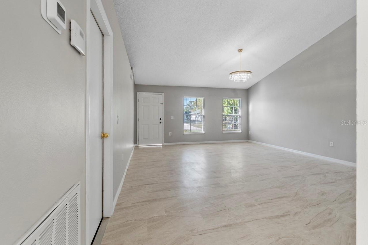 Image 2 of 40 For 1699 Walker Street Se