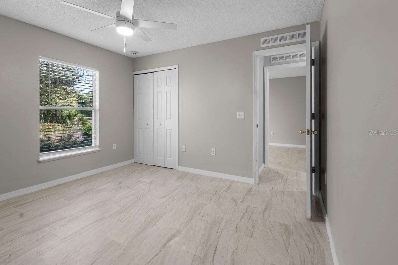 Image 21 of 40 For 1699 Walker Street Se