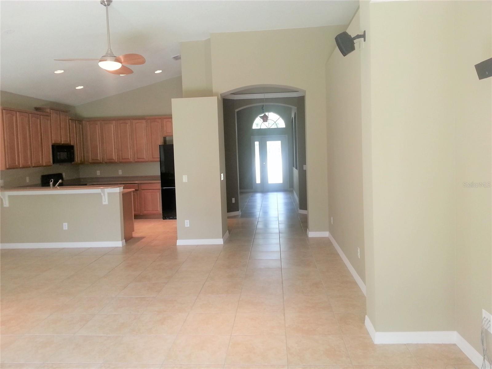 Image 5 of 16 For 9048 Edenshire Circle