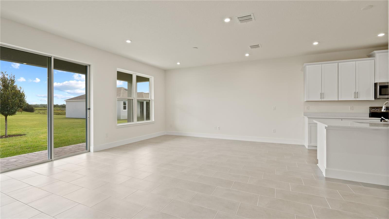 Image 10 of 42 For 30330 Emerald Forest Drive
