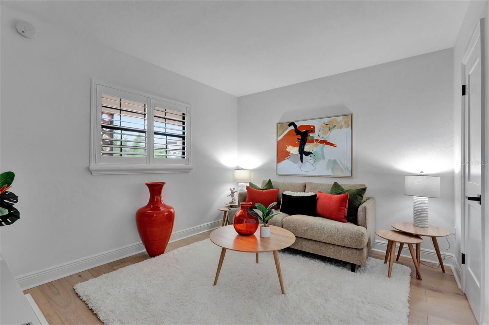 Image 16 of 38 For 100 Interlachen Avenue 410f
