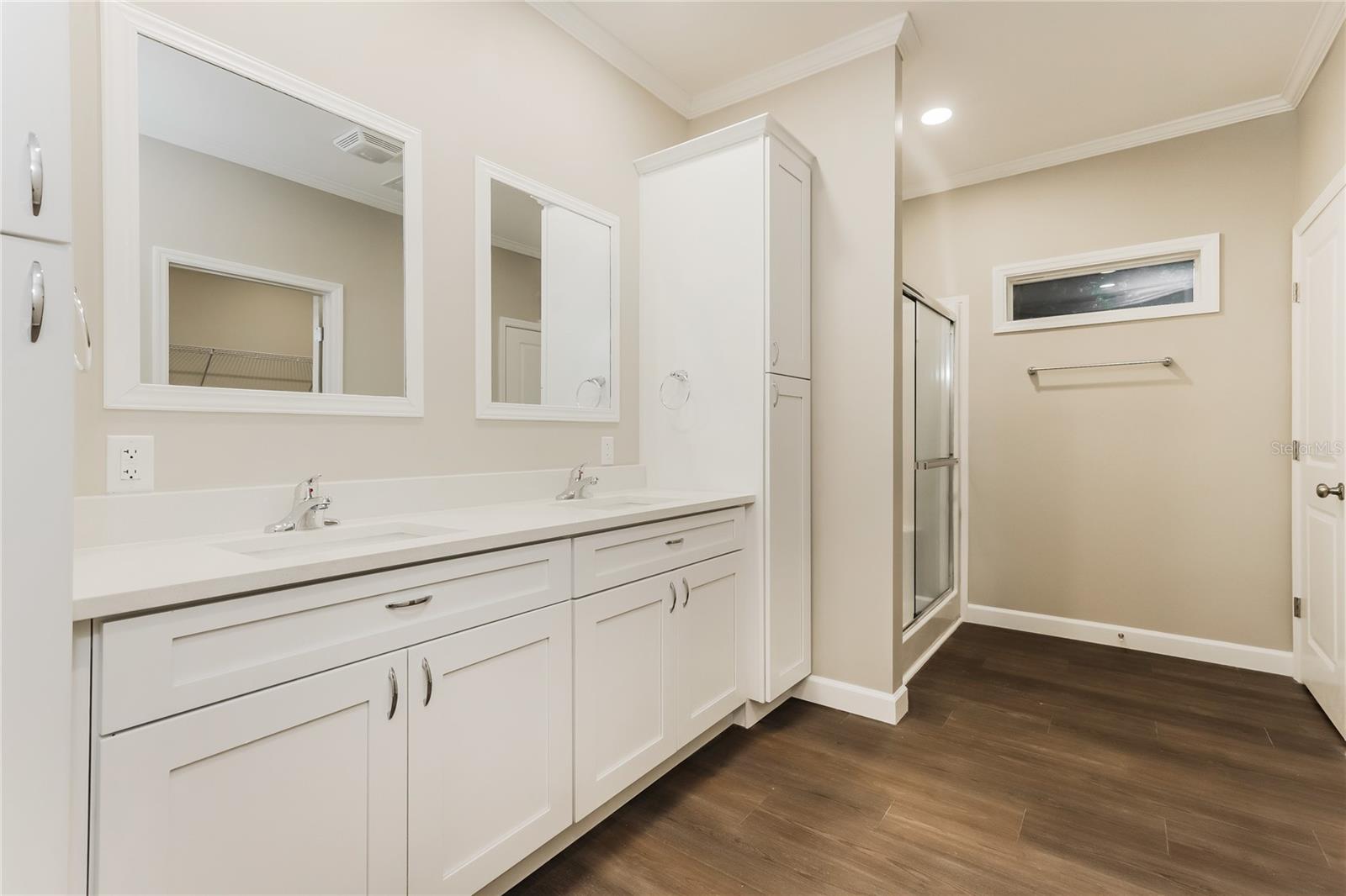 Image 11 of 16 For 920 15th Avenue S