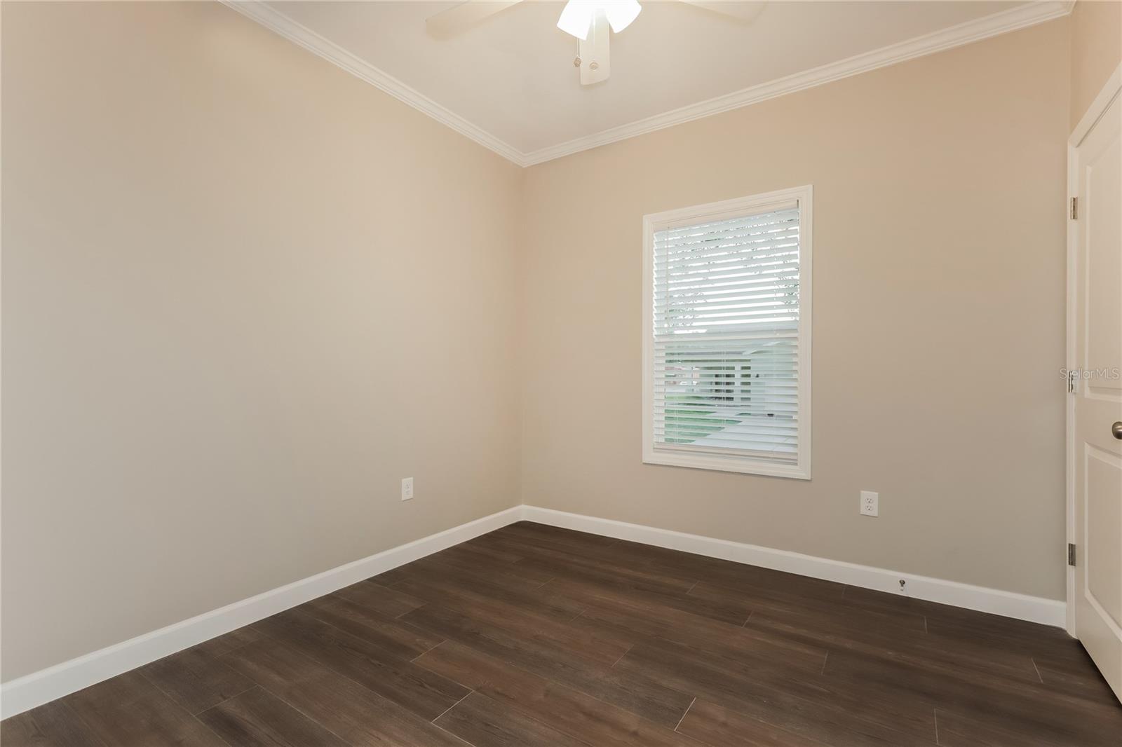 Image 14 of 16 For 920 15th Avenue S
