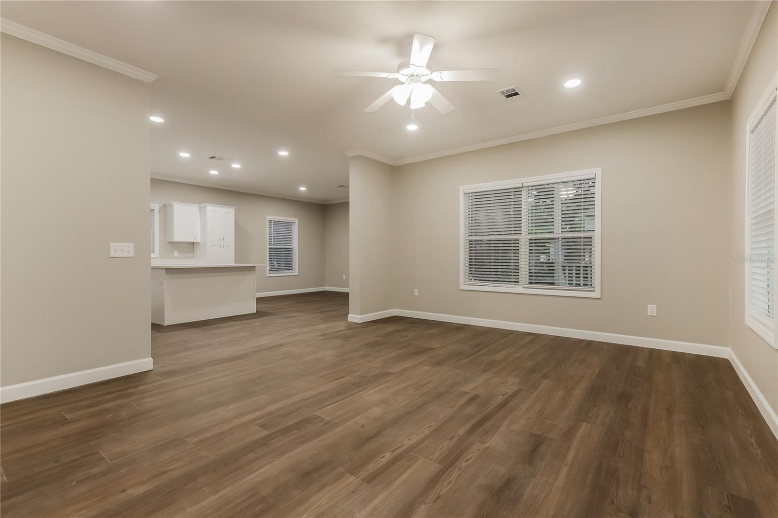 Image 4 of 16 For 920 15th Avenue S