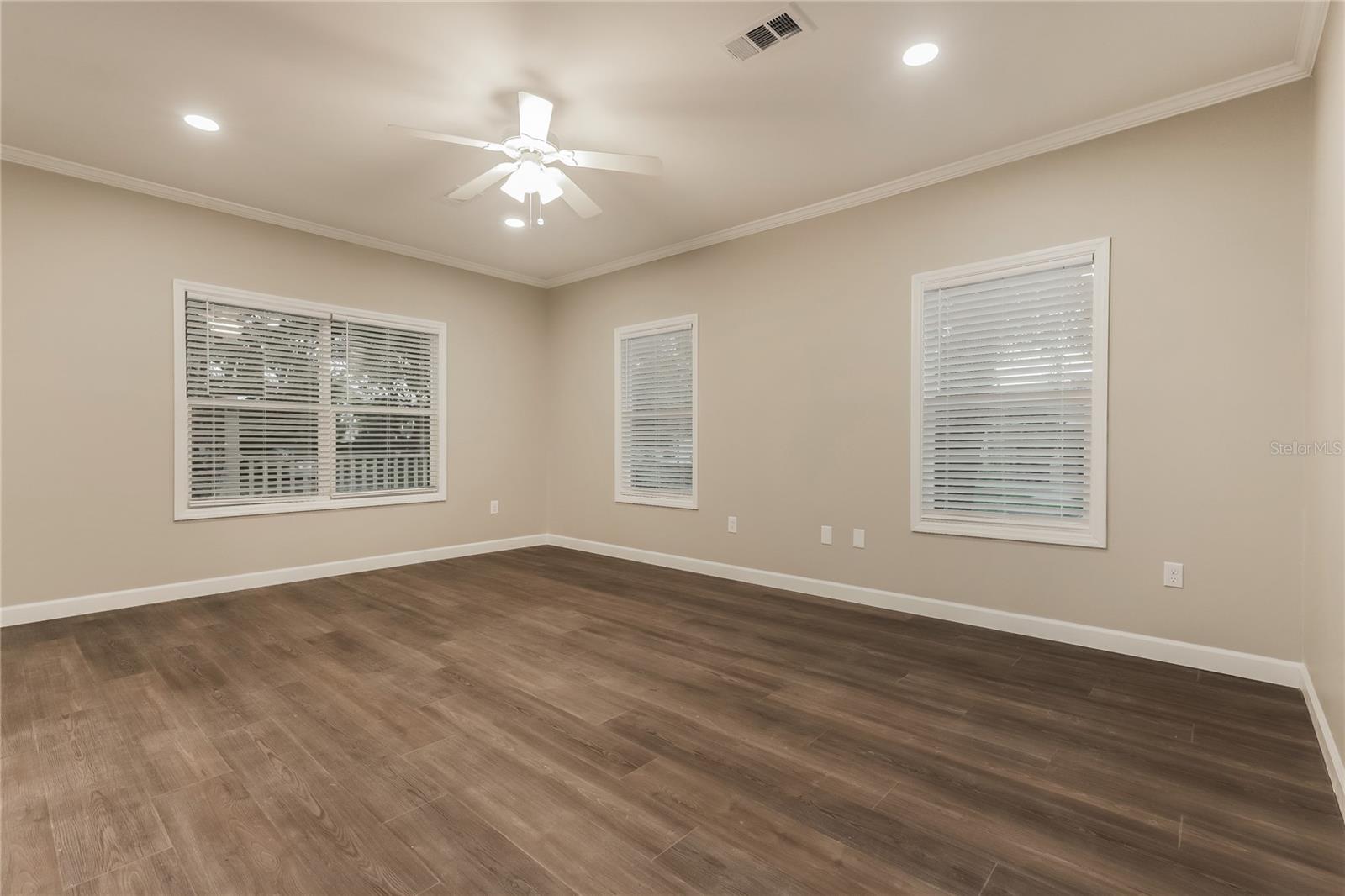Image 8 of 16 For 920 15th Avenue S