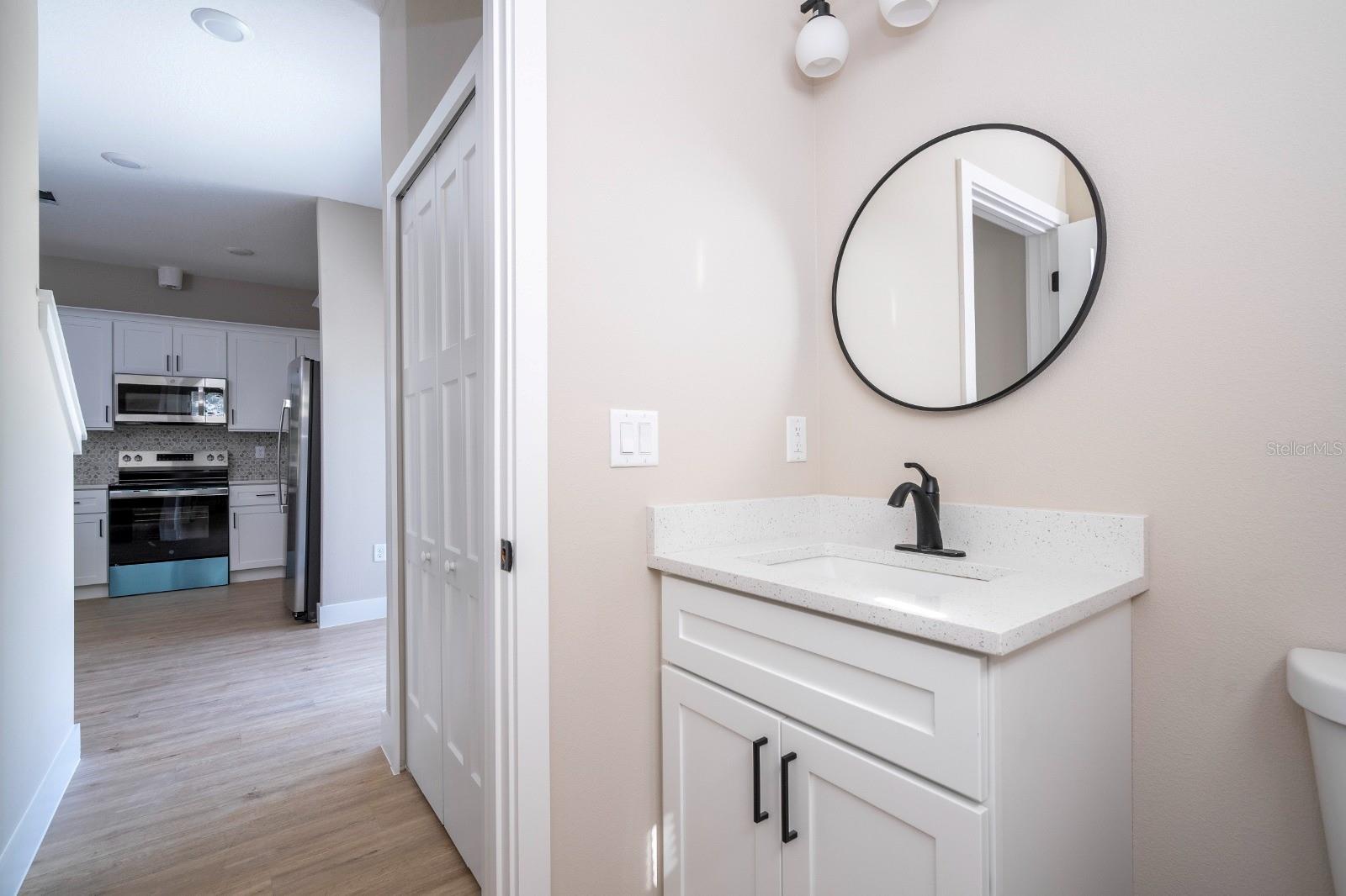 Image 11 of 23 For 2041 Warrens Avenue