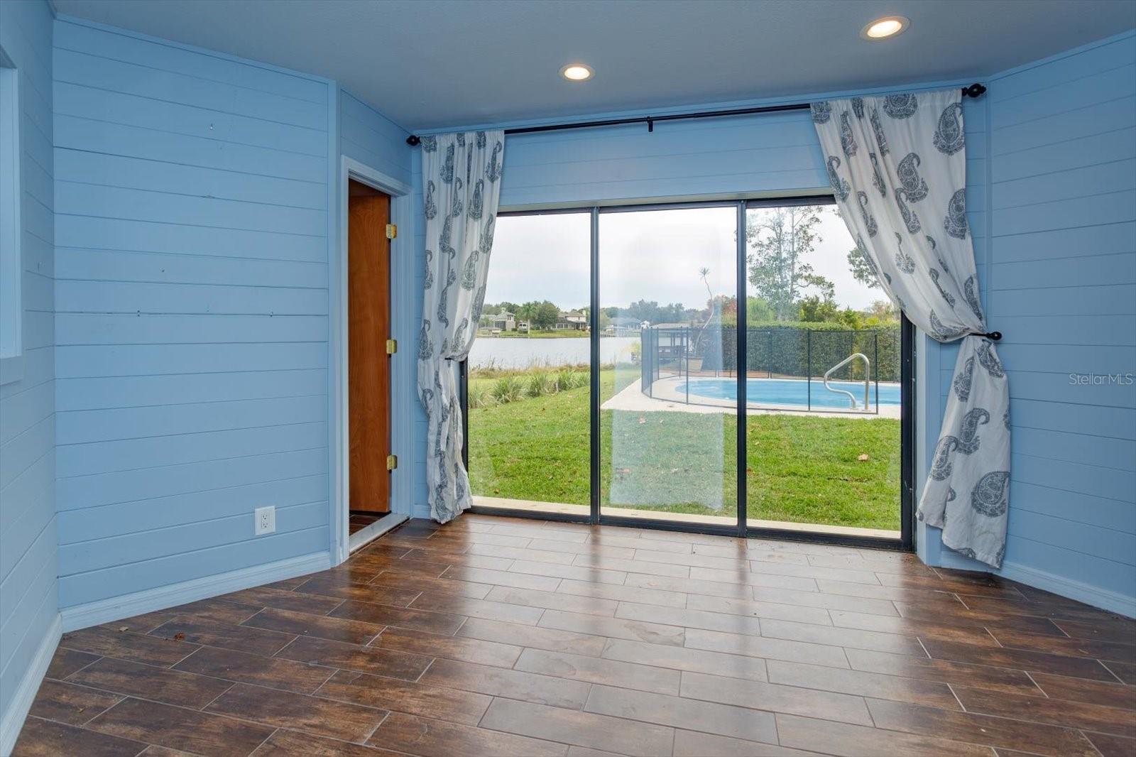 Image 15 of 28 For 13377 Lake Butler Boulevard