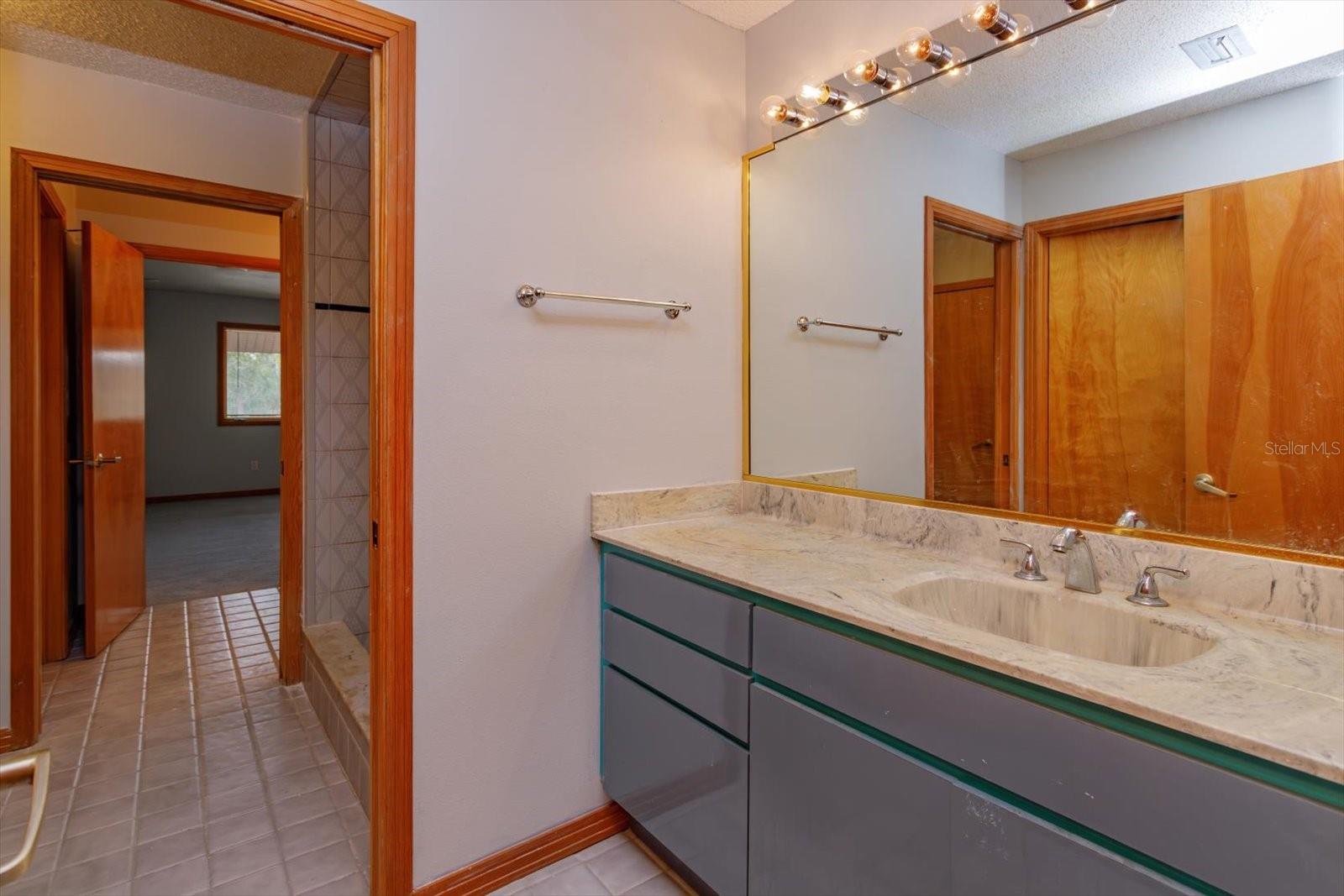 Image 21 of 28 For 13377 Lake Butler Boulevard