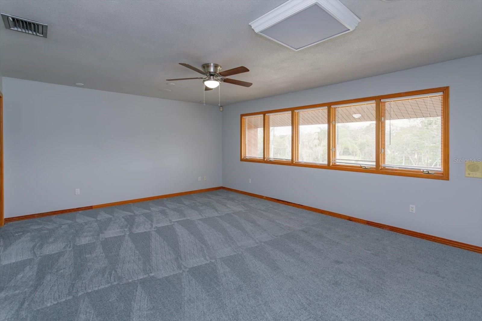 Image 22 of 28 For 13377 Lake Butler Boulevard