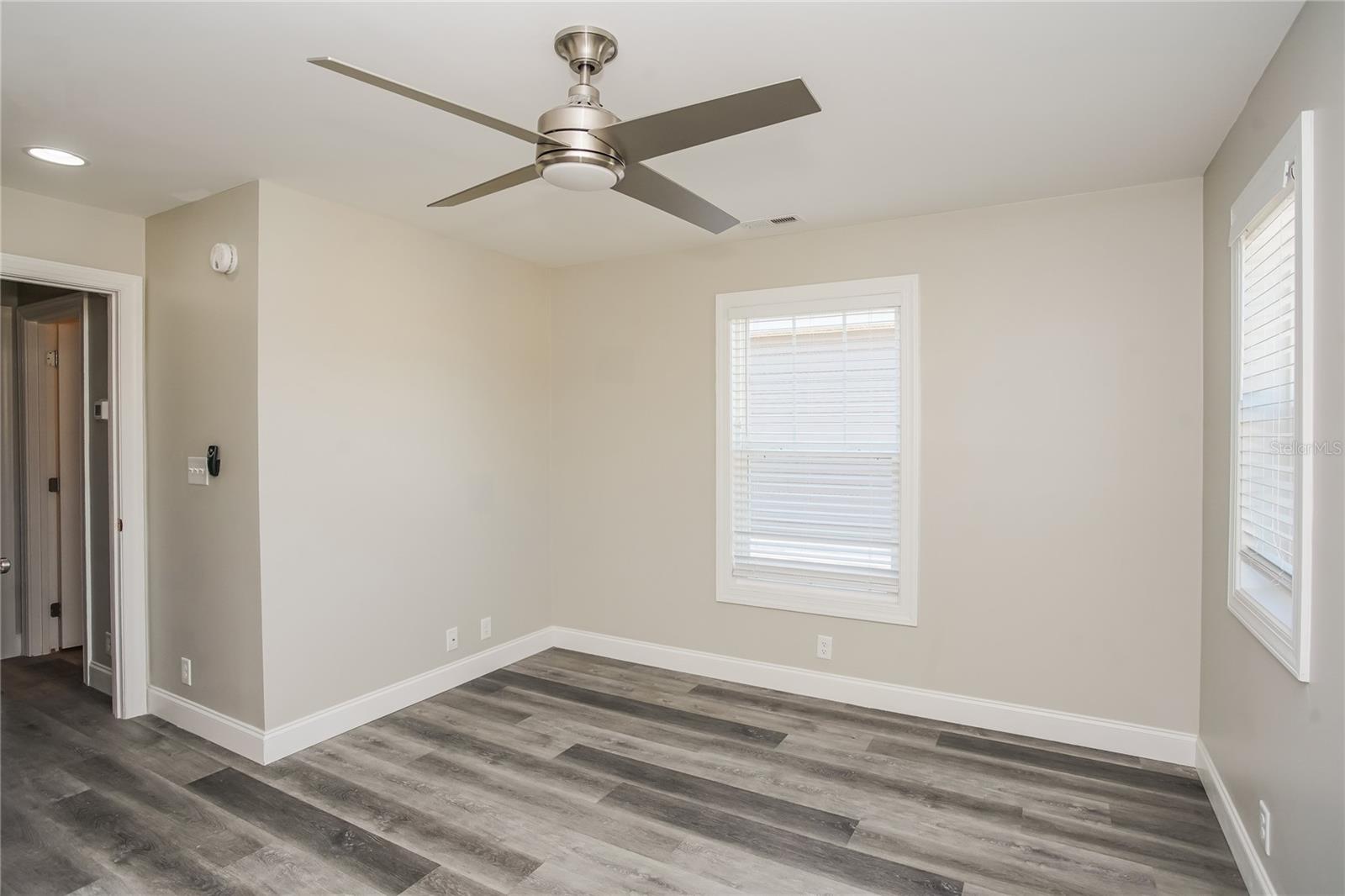Image 6 of 17 For 3121 4th Avenue S