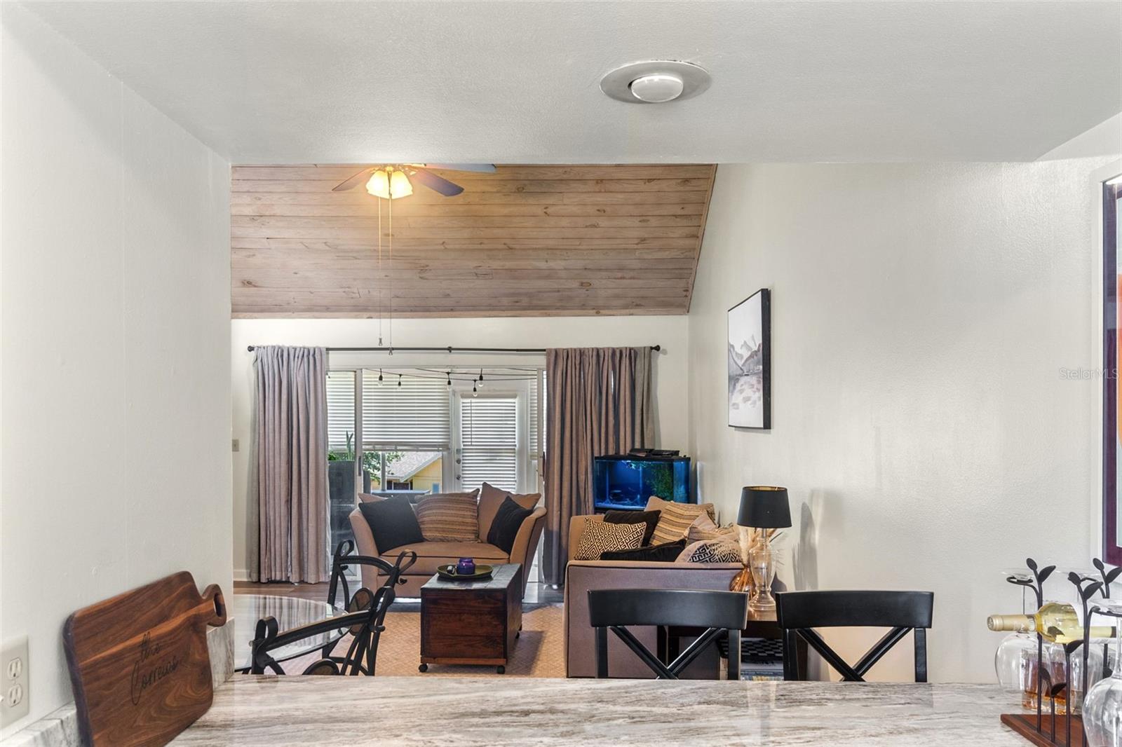 Image 11 of 21 For 1333 Villa Lane 47