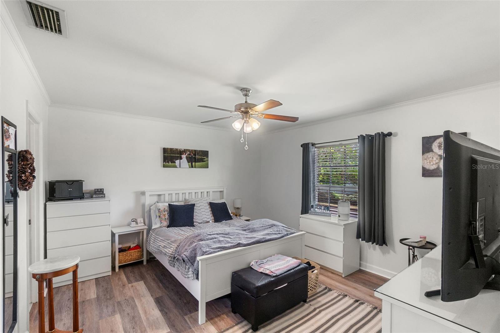 Image 12 of 21 For 1333 Villa Lane 47