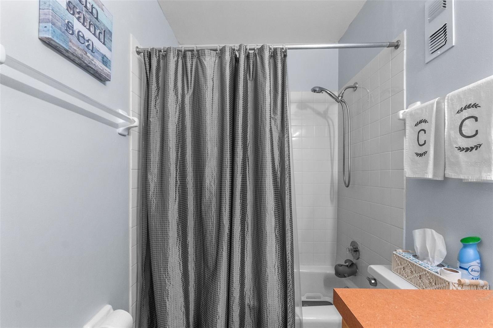 Image 19 of 21 For 1333 Villa Lane 47
