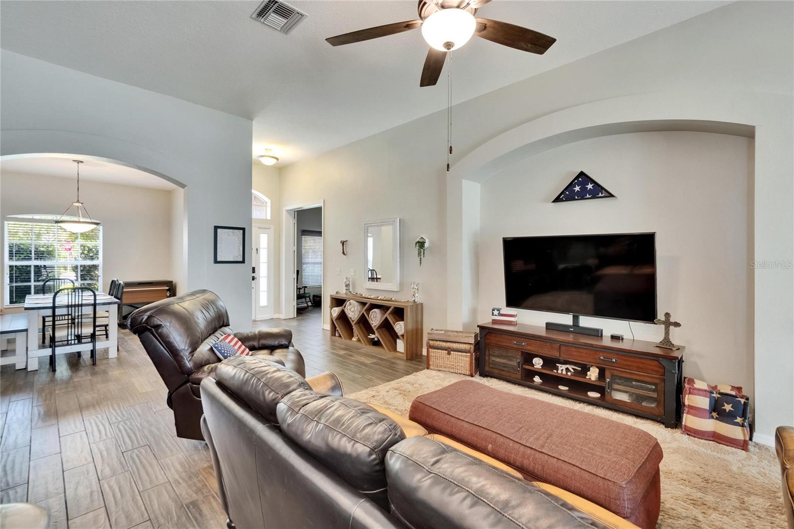 Image 14 of 74 For 12802 Cattail Shore Lane