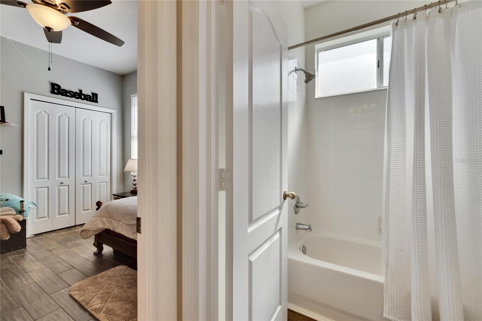 Image 27 of 74 For 12802 Cattail Shore Lane