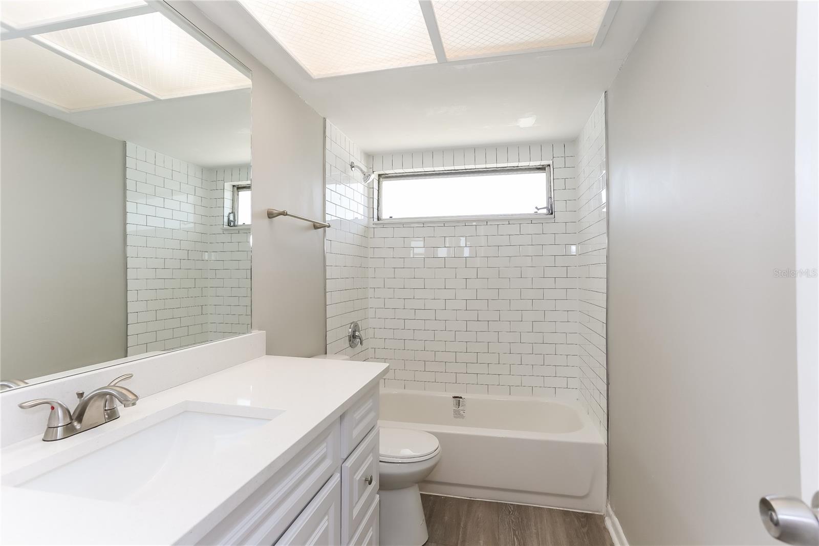 Image 10 of 16 For 2704 Woodview Court