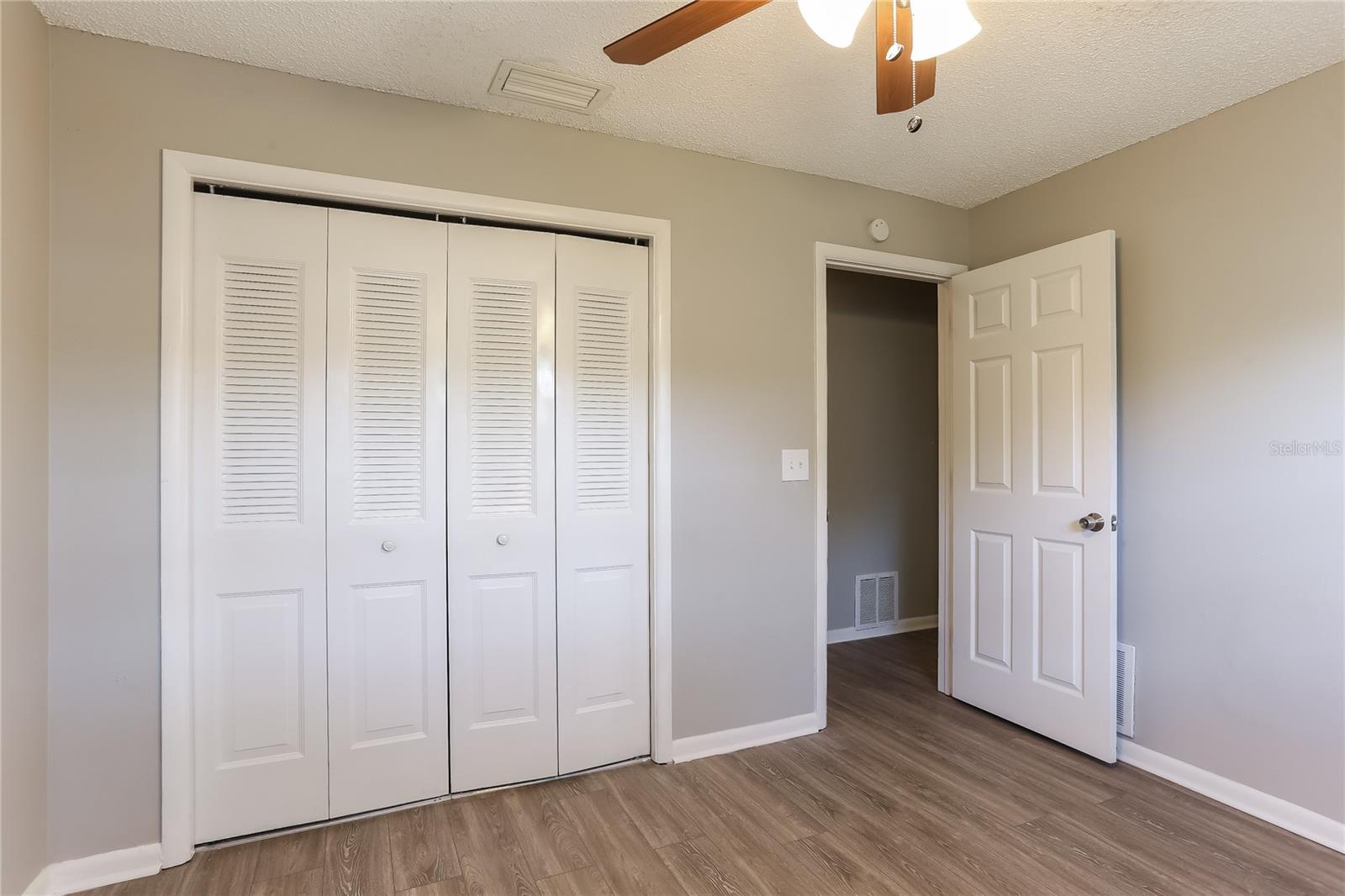 Image 12 of 16 For 2704 Woodview Court