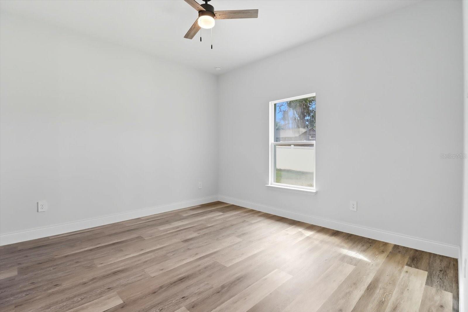 Listing photo id 26 for 6730 Crimson Lane