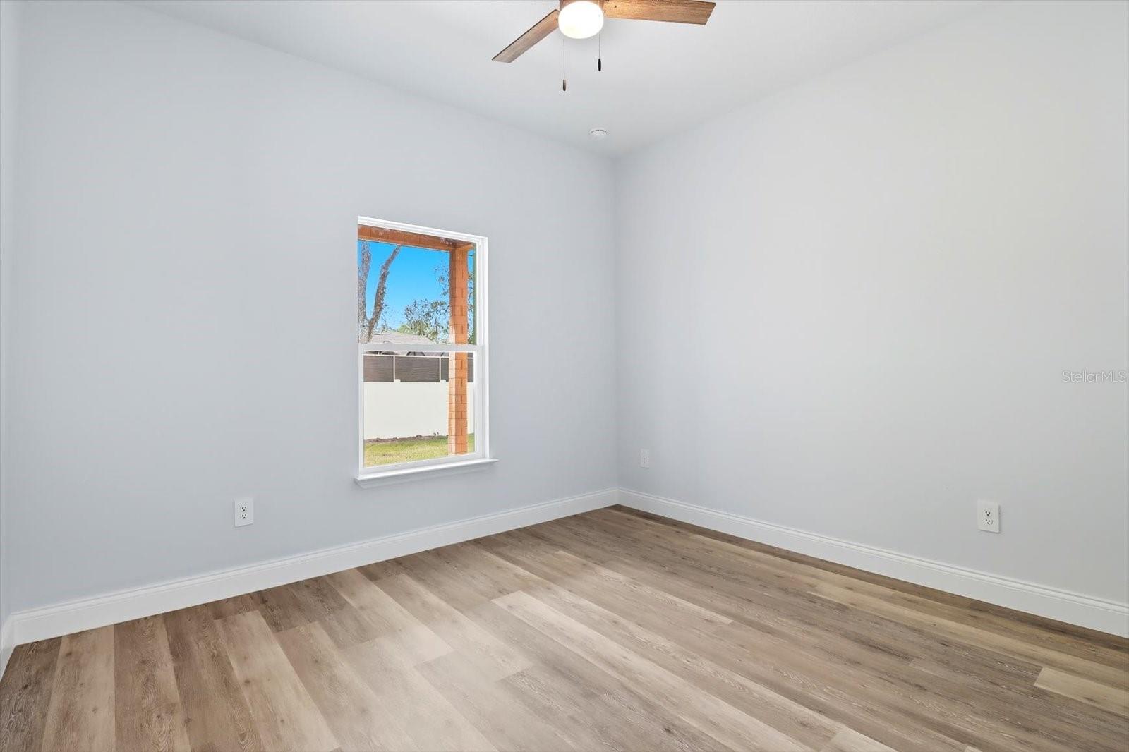 Listing photo id 34 for 6730 Crimson Lane