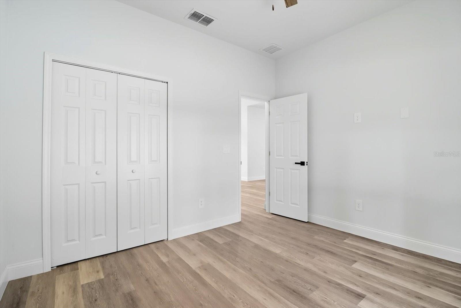 Listing photo id 35 for 6730 Crimson Lane