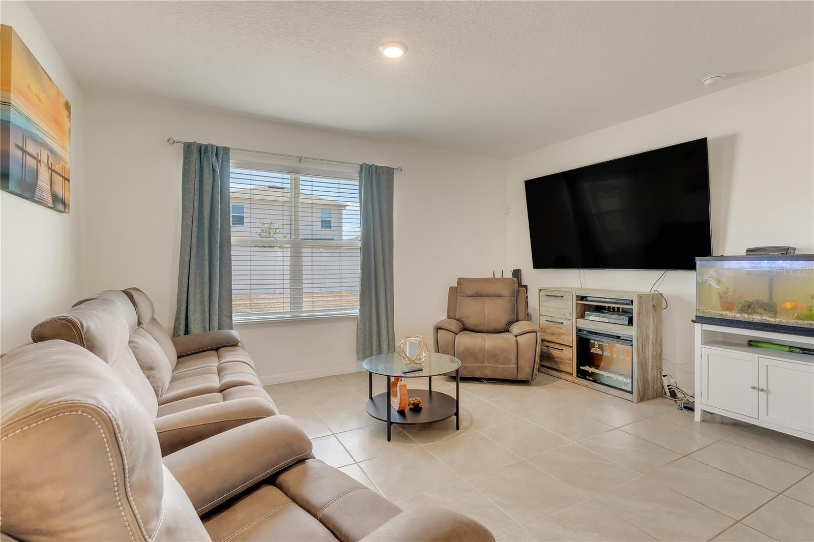 Image 7 of 29 For 1535 Barberry Drive