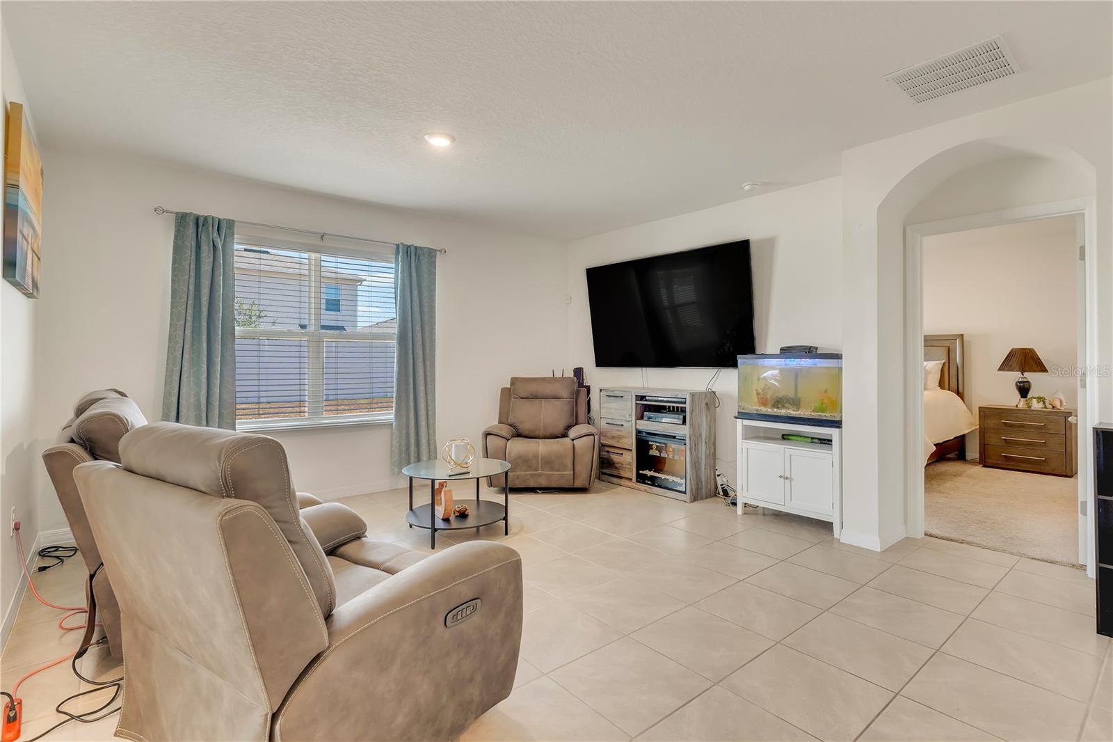 Image 9 of 29 For 1535 Barberry Drive