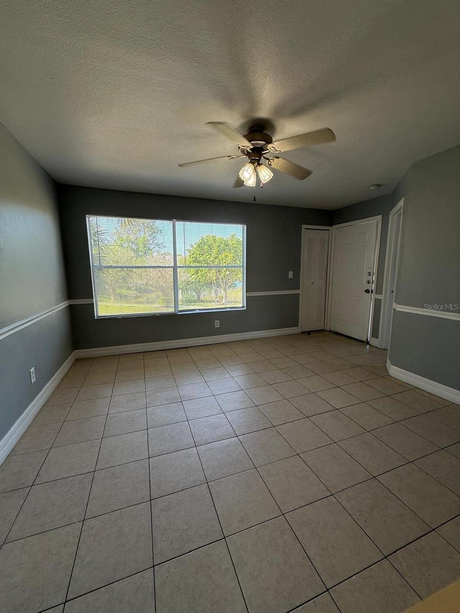 Image 8 of 19 For 4772 Walden Circle 228