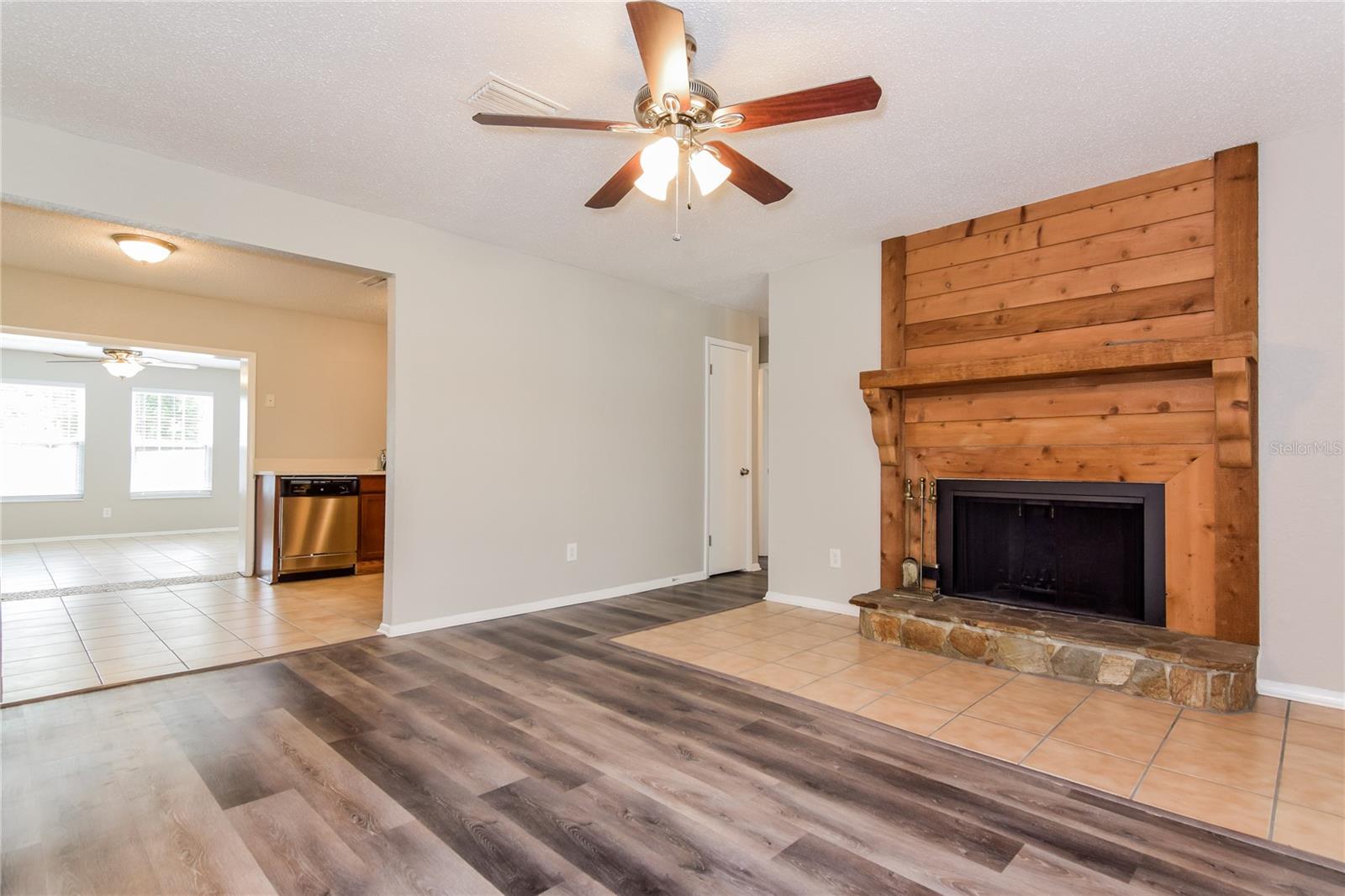 Image 3 of 16 For 706 Holly Terrace