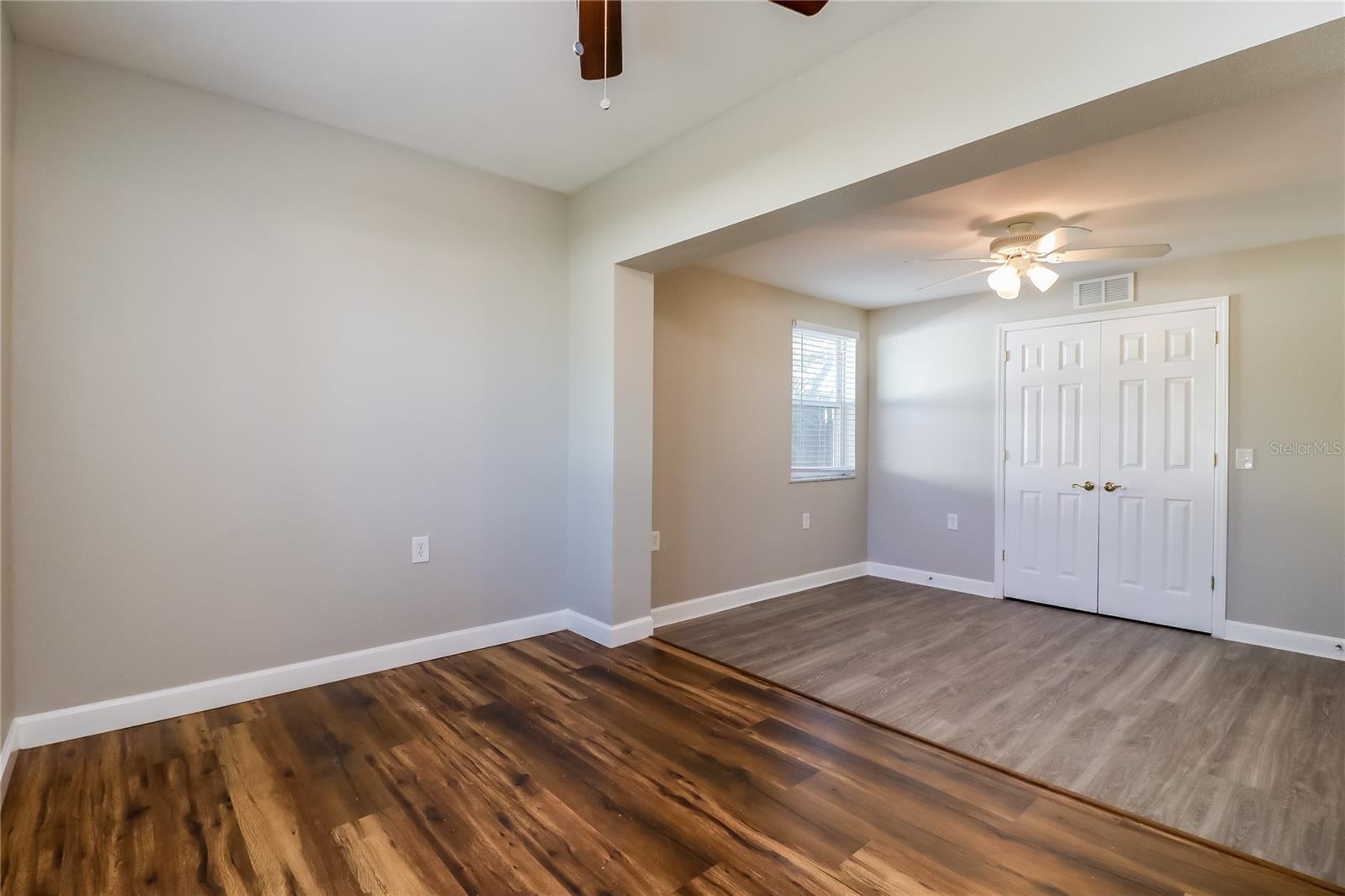 Image 11 of 16 For 121 Sunlit Cove Drive Ne