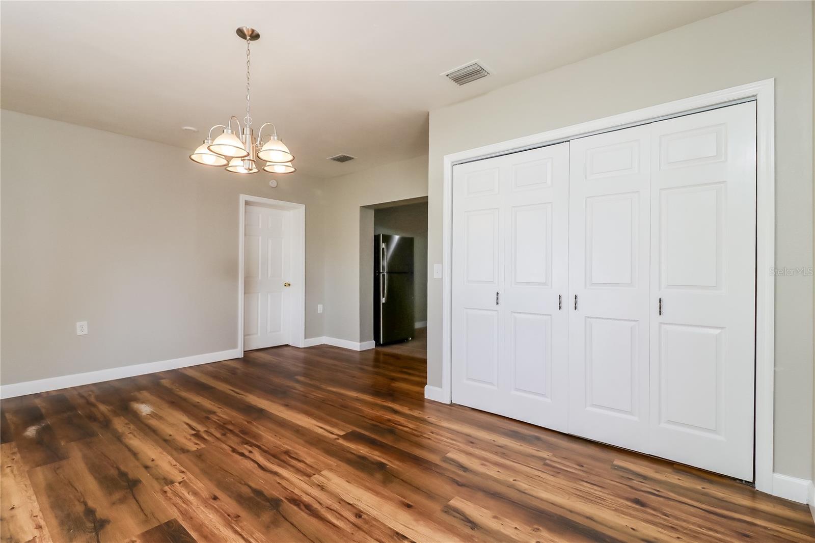 Image 7 of 16 For 121 Sunlit Cove Drive Ne