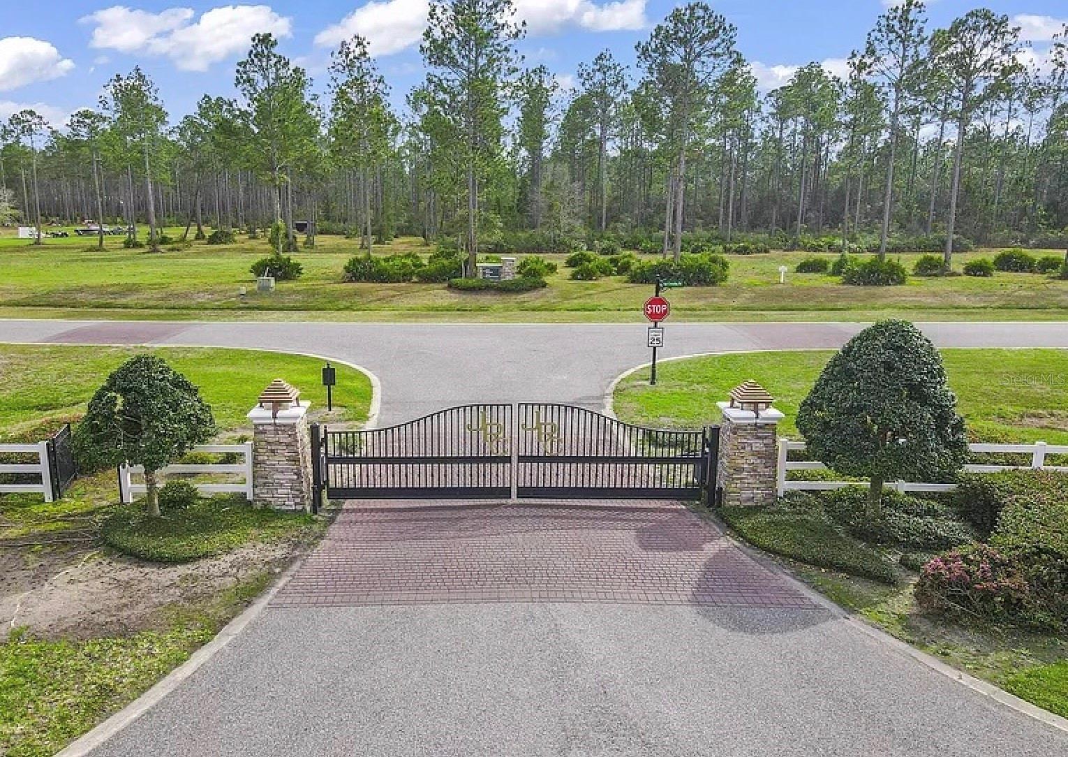 Details for 9943 Kings Crossing Drive, JACKSONVILLE, FL 32219