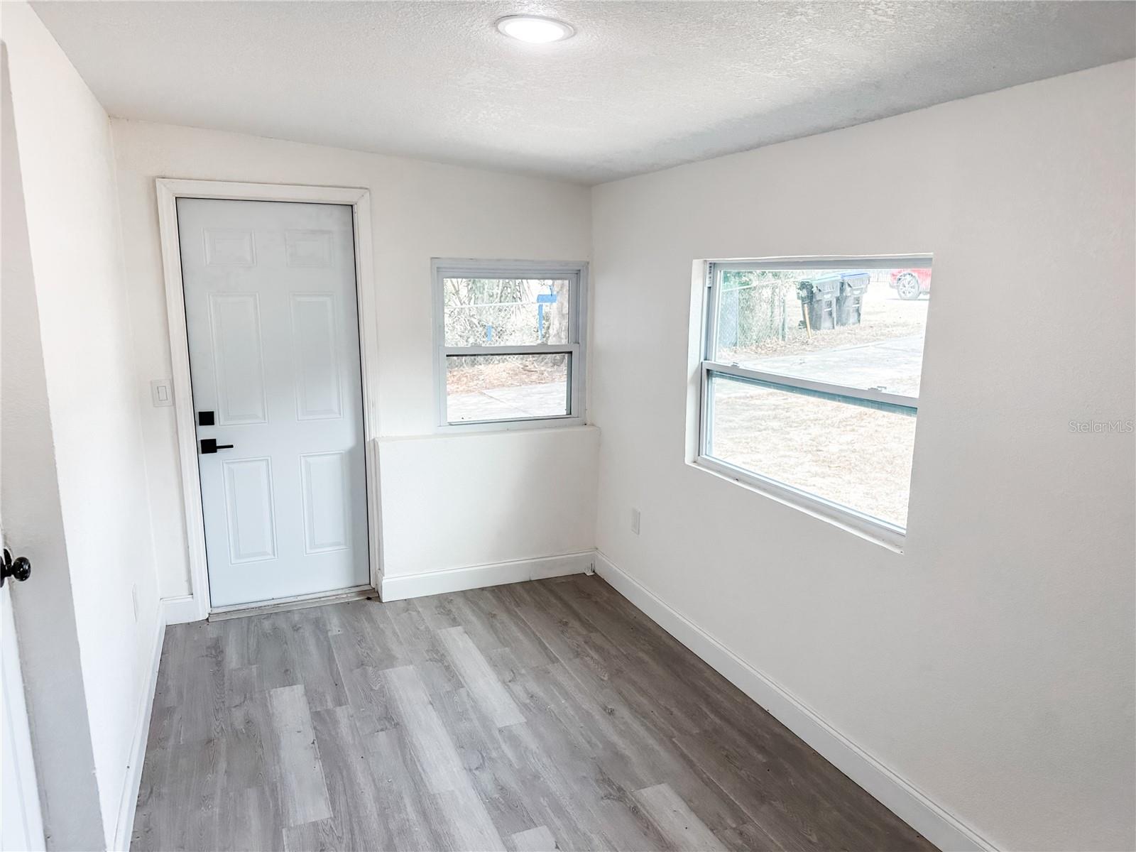 Image 18 of 57 For 110 15th Street