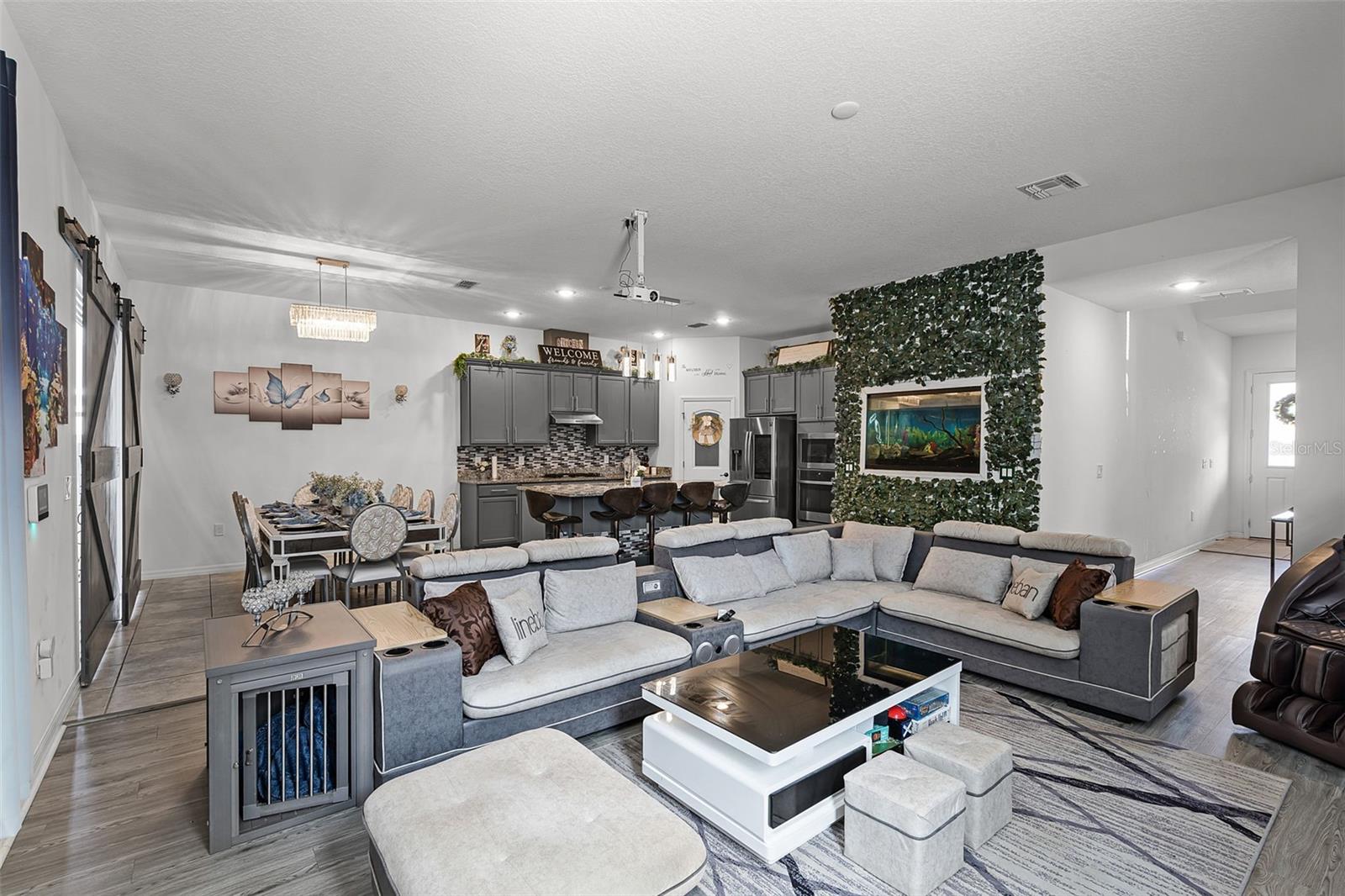 Image 21 of 80 For 2264 Emerald Springs Drive