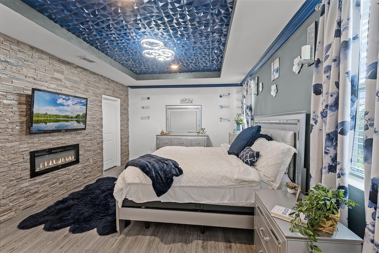 Image 31 of 80 For 2264 Emerald Springs Drive