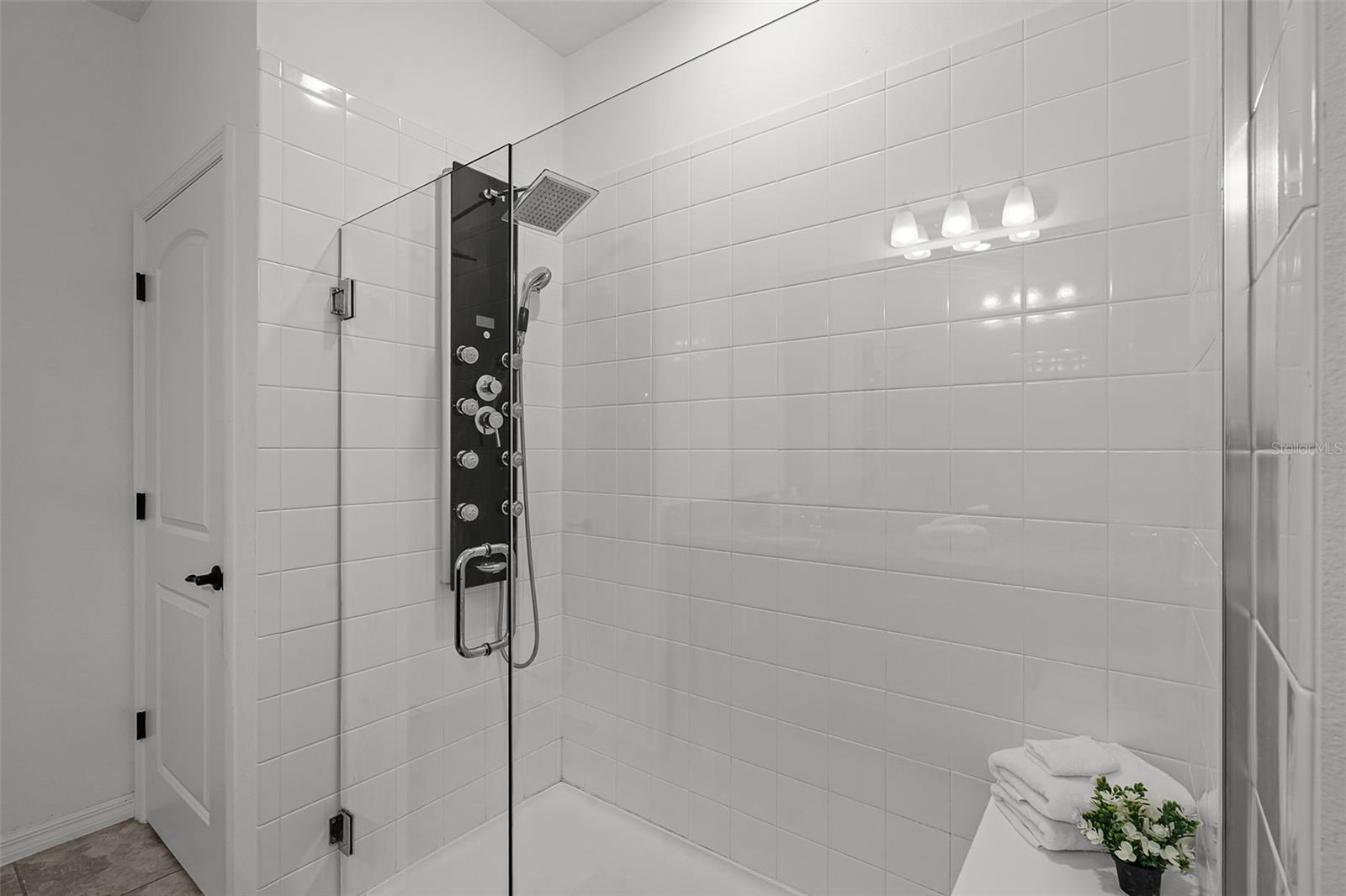 Image 34 of 80 For 2264 Emerald Springs Drive