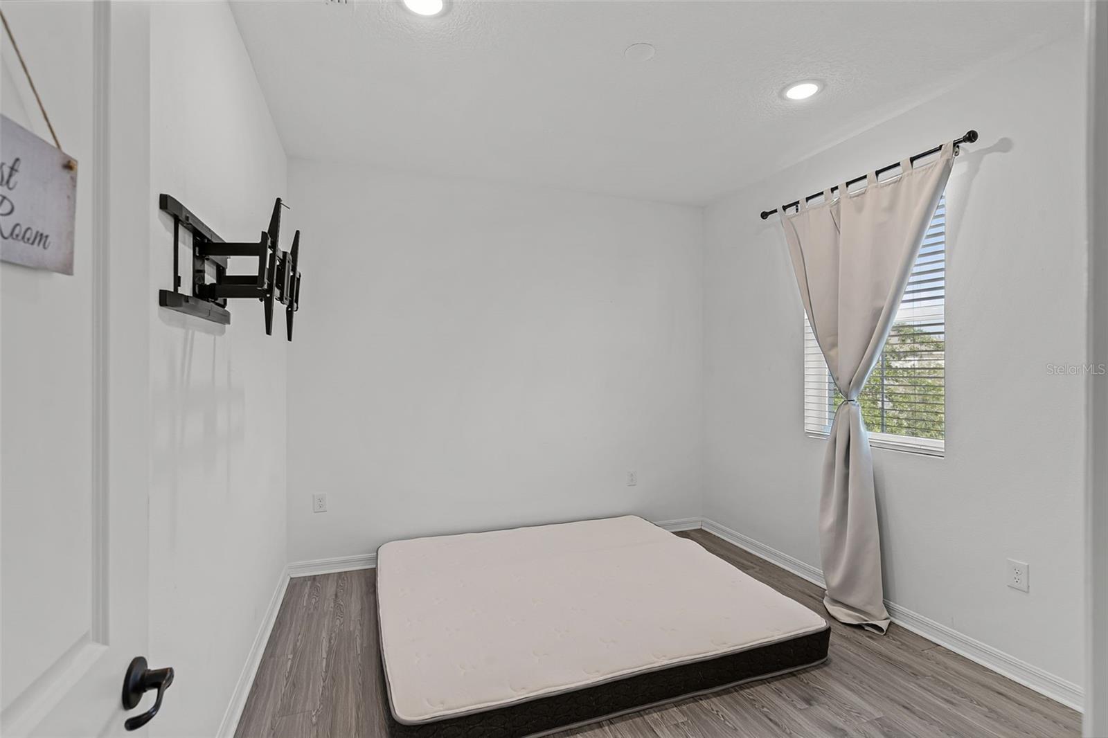 Image 39 of 80 For 2264 Emerald Springs Drive