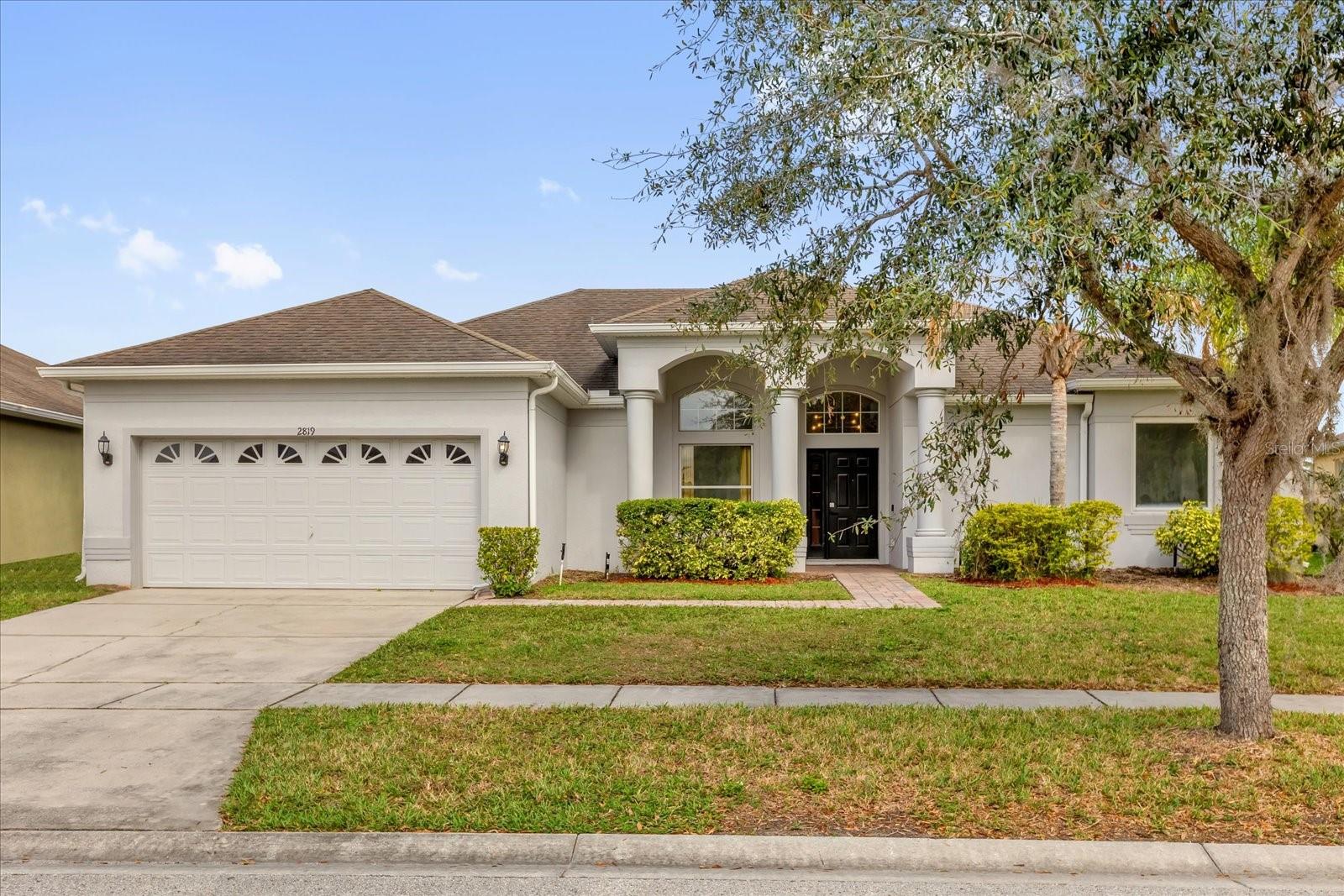 Image 2 of 40 For 2819 Boating Boulevard