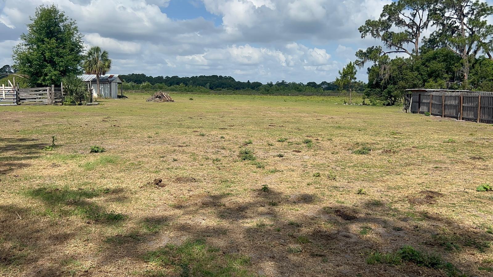 Image 6 of 9 For 356 Lake Millsite Rd E