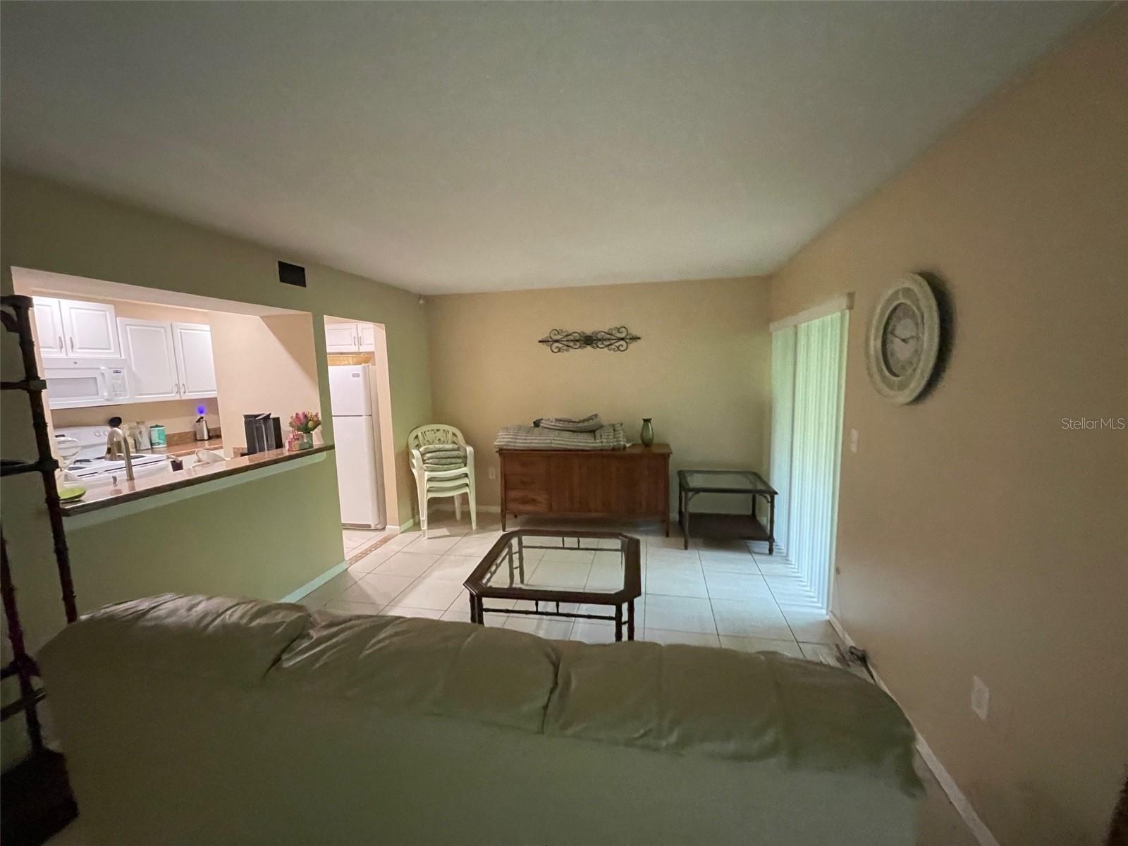 Image 4 of 12 For 170 Palmetto Woods Court 1a