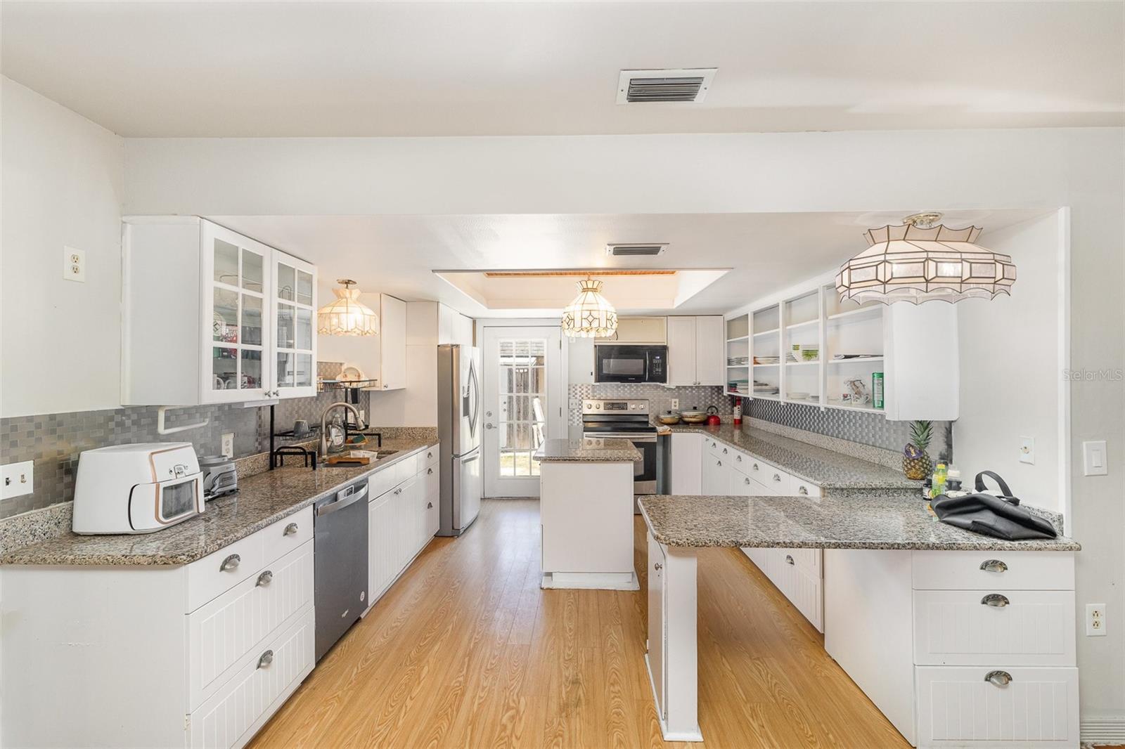 Image 6 of 13 For 113 Hibiscus Street