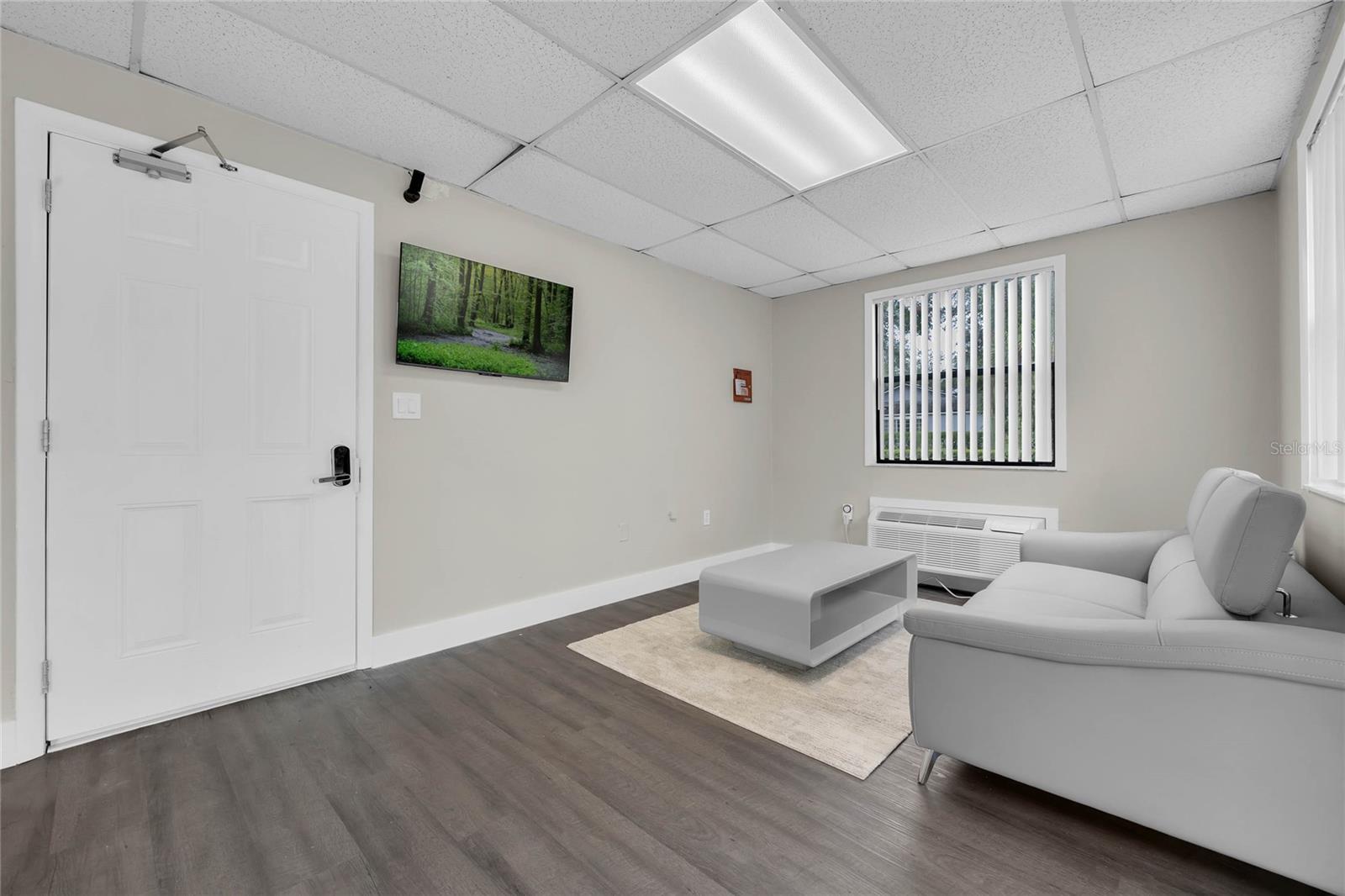 Image 7 of 16 For 452 Osceola Street 101