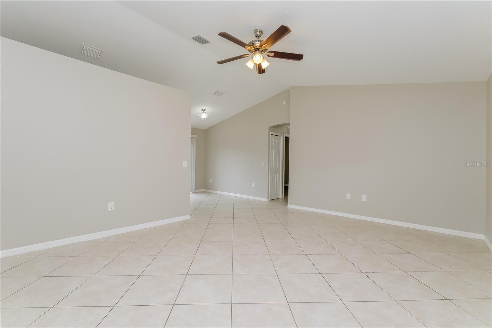 Image 4 of 16 For 9048 Oneal Avenue